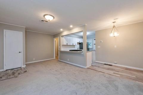 4319 Memory Ln, Crystal, MN 55428 photo 4