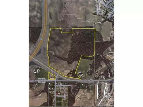 4250 Chaska Blvd, Chaska, MN 55318
