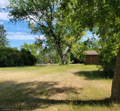 1722 5th St NE, Bemidji, MN 56601