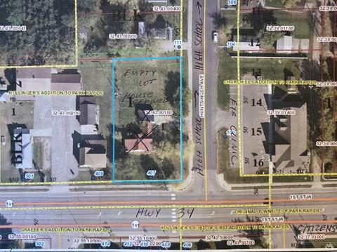 407 1st St W, Park Rapids, MN 56470