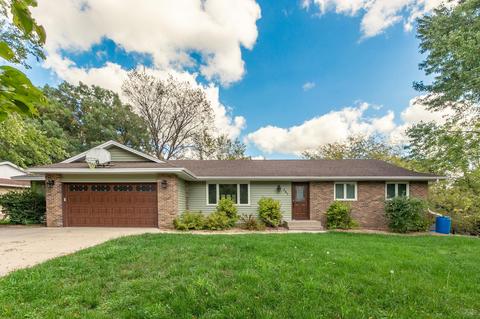 118 Apple Valley Homes For Sale Apple Valley Mn Real Estate Movoto