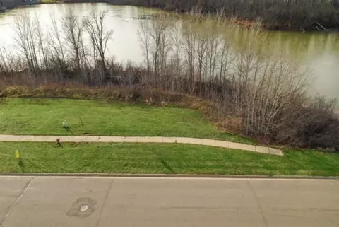 3124 Acorn Trl, Faribault, MN 55021