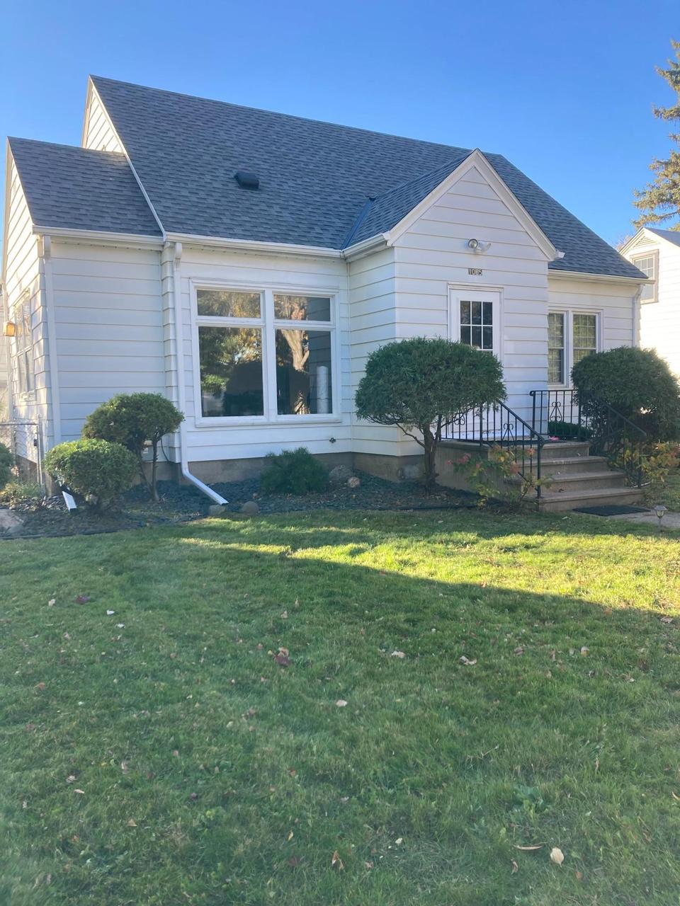 1065 Barrett St, Saint Paul, MN 55103 2 Photos MLS 6130475 Movoto