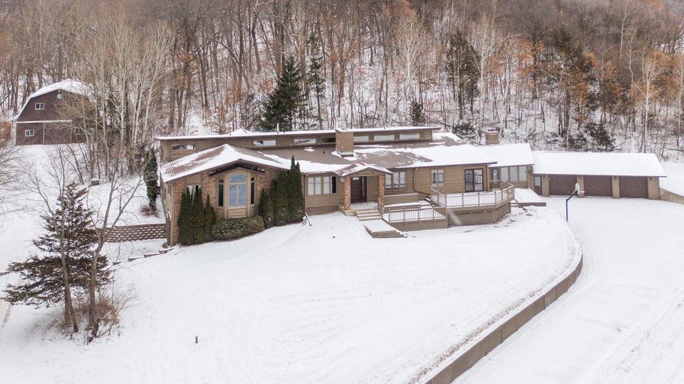 129 E Quarry Rd, River Falls, WI 54022 98 Photos MLS 6137081 Movoto