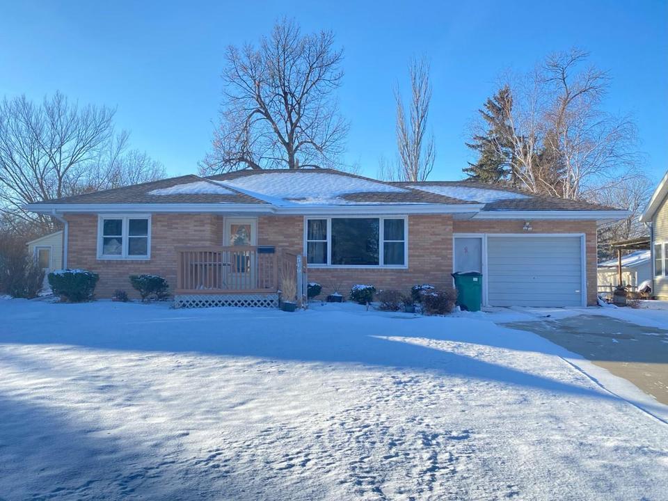 549 1st St E, Tracy, MN 56175 16 Photos MLS 6138904 Movoto