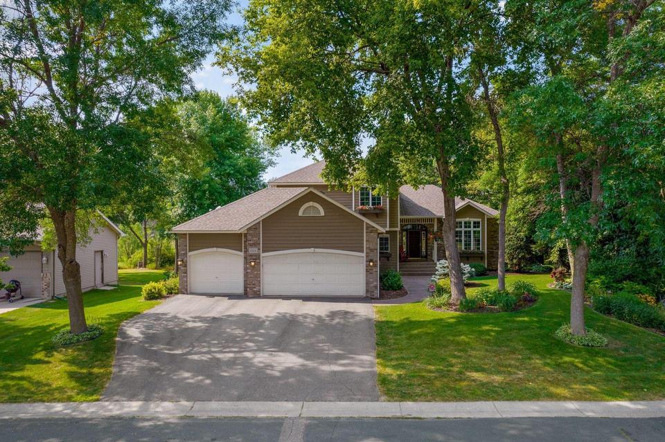 1514 Woodlawn Cir, Waconia, MN 55387 5 Photos MLS 1514 Woodlawn Cir, Waconia, MN 55387 5 Photos MLS