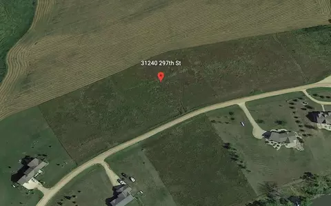 31240 297th St, Worthington, MN 56187