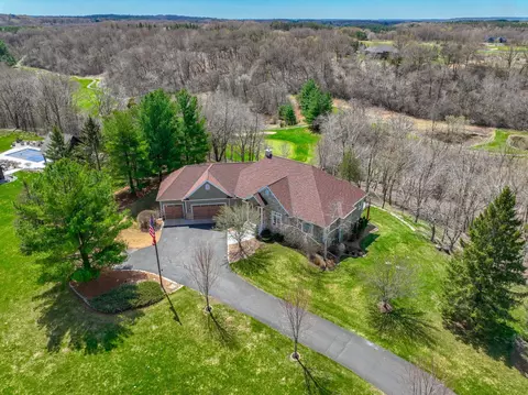 331 White Eagle Rd, Hudson, WI 54016 photo 2