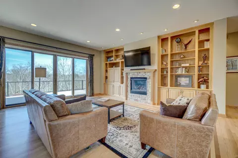 331 White Eagle Rd, Hudson, WI 54016 photo 5