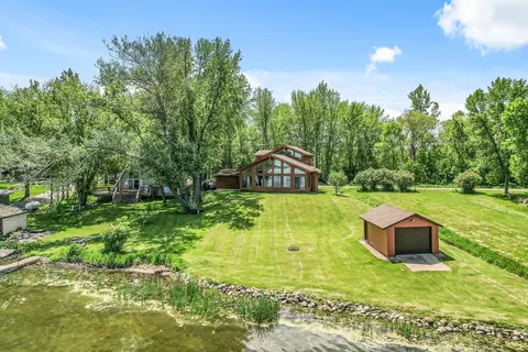 2370 Crest Way, Rush City, MN 55069
