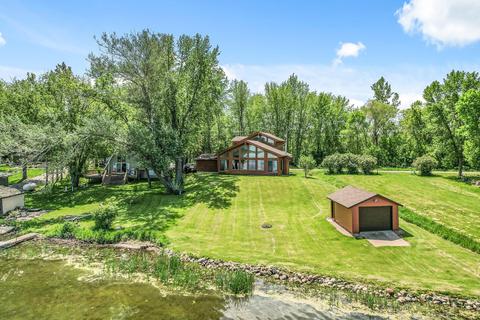 2370 Crest Way, Rush City, MN 55069
