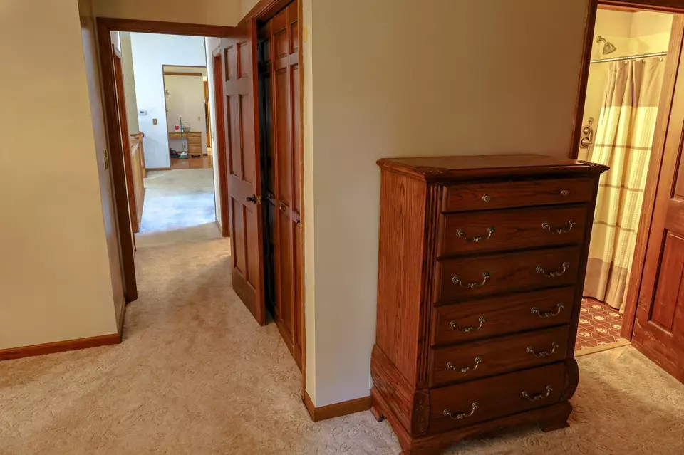  2290 Mailand Rd E, Maplewood, MN 55119 photo 19