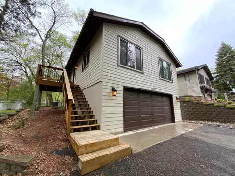 2635 Larch Ln N, Plymouth, MN 55441