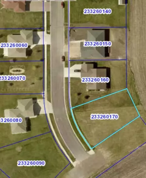 1165 Horatio St, Fairmont, MN 56031