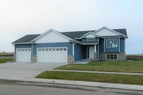 2201 7th Ave NE, Kasson, MN 55944