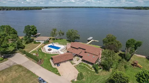 22635 Dodge Ct, Faribault, MN 55021 photo 2