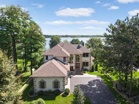 19403 E Tri Oak Cir NE, East Bethel, MN 55092