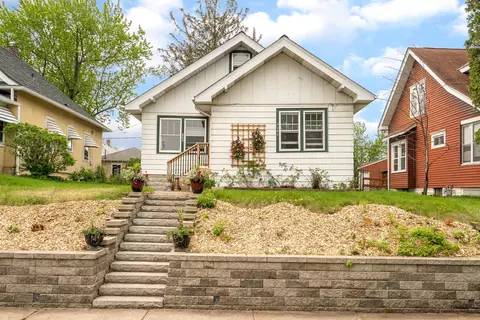 1430 Charles Ave, Saint Paul, MN 55104