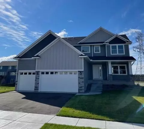 428 Collova Dr, Vadnais Heights, MN 55127