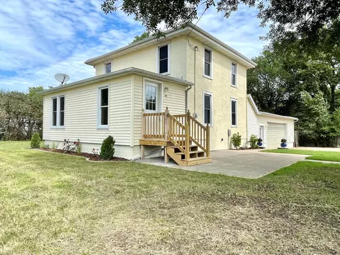 100 Muir Ave, Jackson, MN 56143