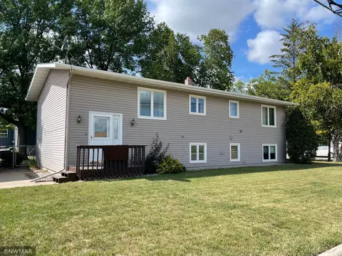 915 Alexander St, Crookston, MN 56716