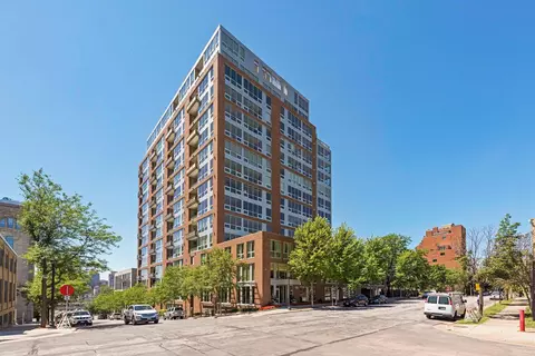 222 2nd St SE #202, Minneapolis, MN 55414