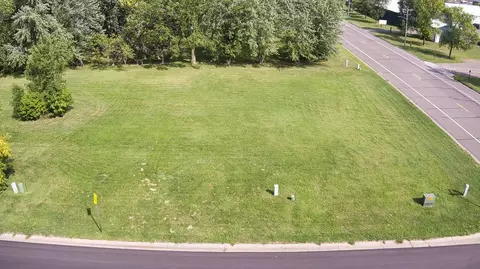 1033 3rd Ave NE, Milaca, MN 56353