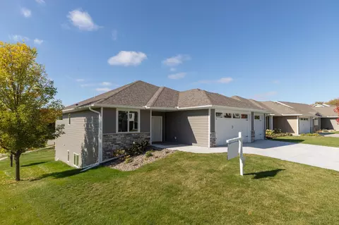 5919 Dogwood Ln NW, Rochester, MN 55901