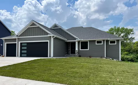 4253 Cassidy Ridge Dr NE, Rochester, MN 55906