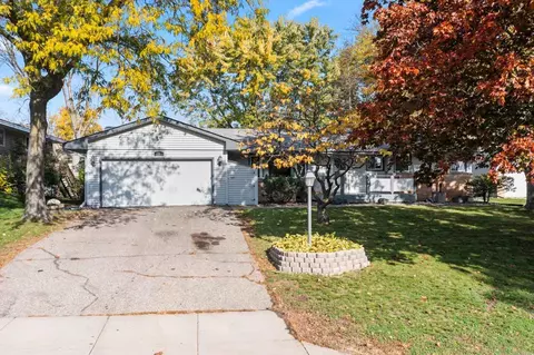7908 28th Ave N, New Hope, MN 55427