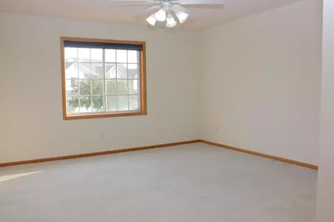 1768 Talon Trl, Eagan, MN 55122 photo 12