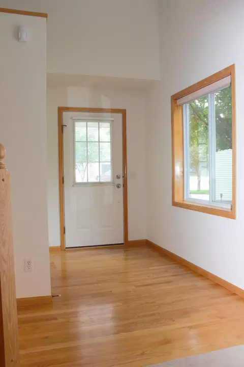 1768 Talon Trl, Eagan, MN 55122 photo 2