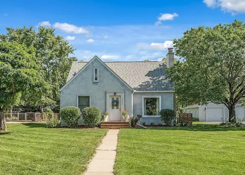 1525 Princeton Ave, Golden Valley, MN 55416