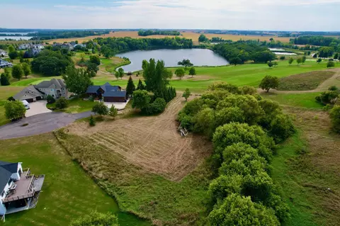 3422 Pebble Hills Dr, Fergus Falls, MN 56537