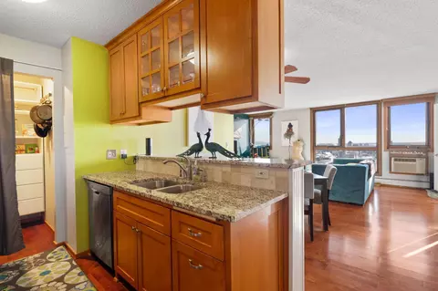 433 S 7th St #2208, Minneapolis, MN 55415