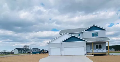 910 Triumph Trl NE, Isanti, MN 55040
