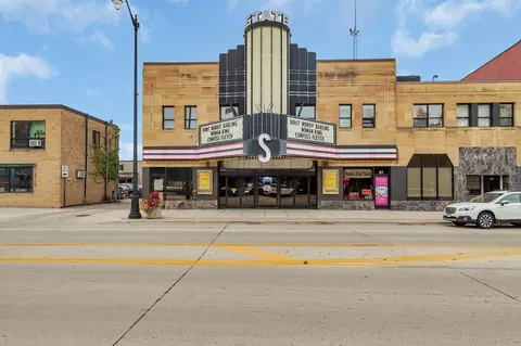 35 Washington Ave, Hutchinson, MN 55350