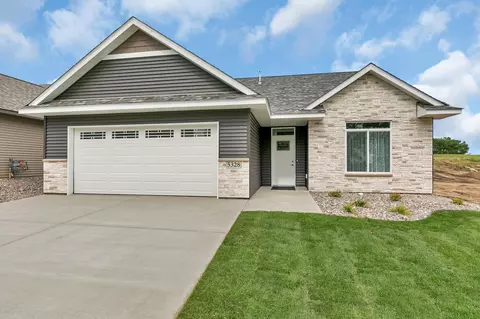 5328 Tee To Green St, Saint Cloud, MN 56304