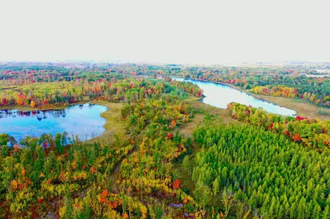 Na Groningen, Sandstone, MN 55072