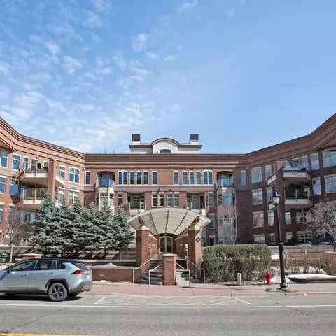 501 Main St N #320, Stillwater, MN 55082