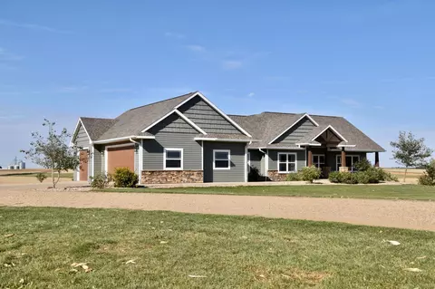 1958 120th St, Larchwood, IA 51241