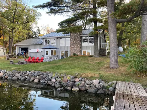 1353 Hungerford Pt, Saint Croix Falls, WI 54024
