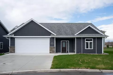 3112 Buttercup Trl, Mankato, MN 56001