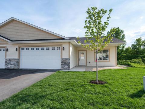 938 Serenity Cir, Young America, MN 55397