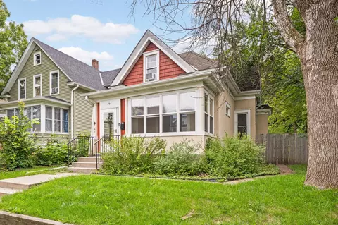 754 Case Ave, Saint Paul, MN 55106