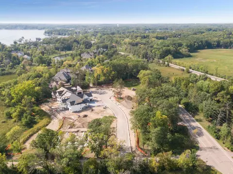 16514 Island Oaks Ct, Minnetonka, MN 55391