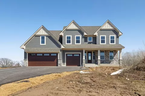 458 Fieldstone Ct, Hudson, WI 54016
