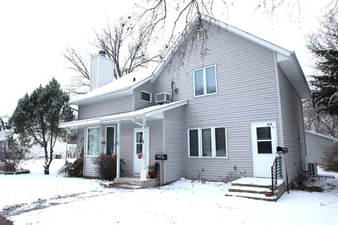 235 S Hering St, Appleton, MN 56208