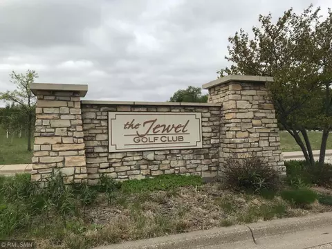 2729 Oakhurst Dr, Lake City, MN 55041