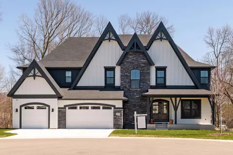 6531 Big Woods Dr, Minnetrista, MN 55331